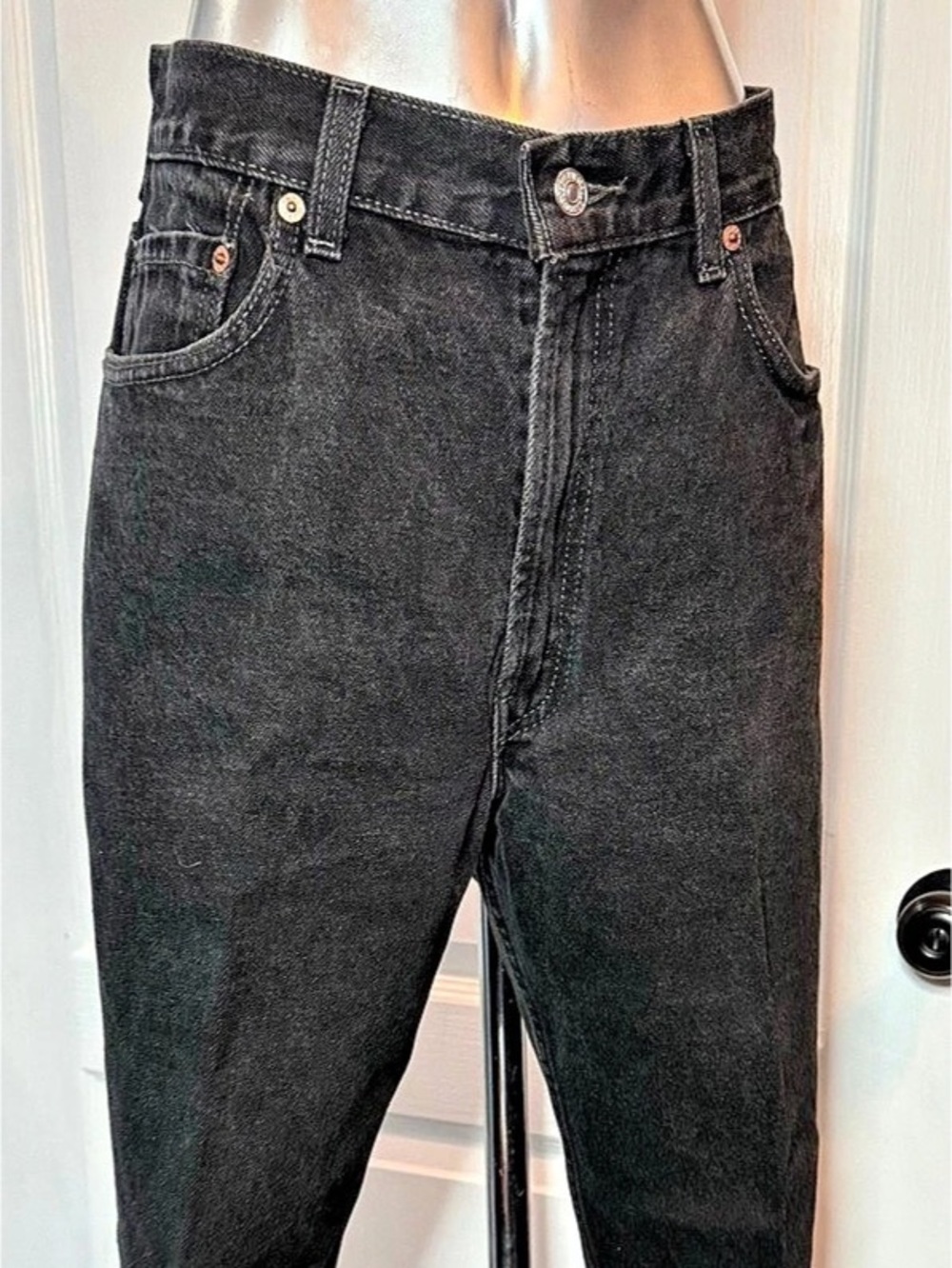 Levi's 550 Relaxed Fit Relaxed Fit Jeans in Black Waist 34